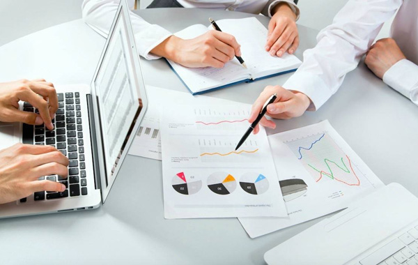 在品牌策劃中，如何選擇目標(biāo)市場(chǎng)？